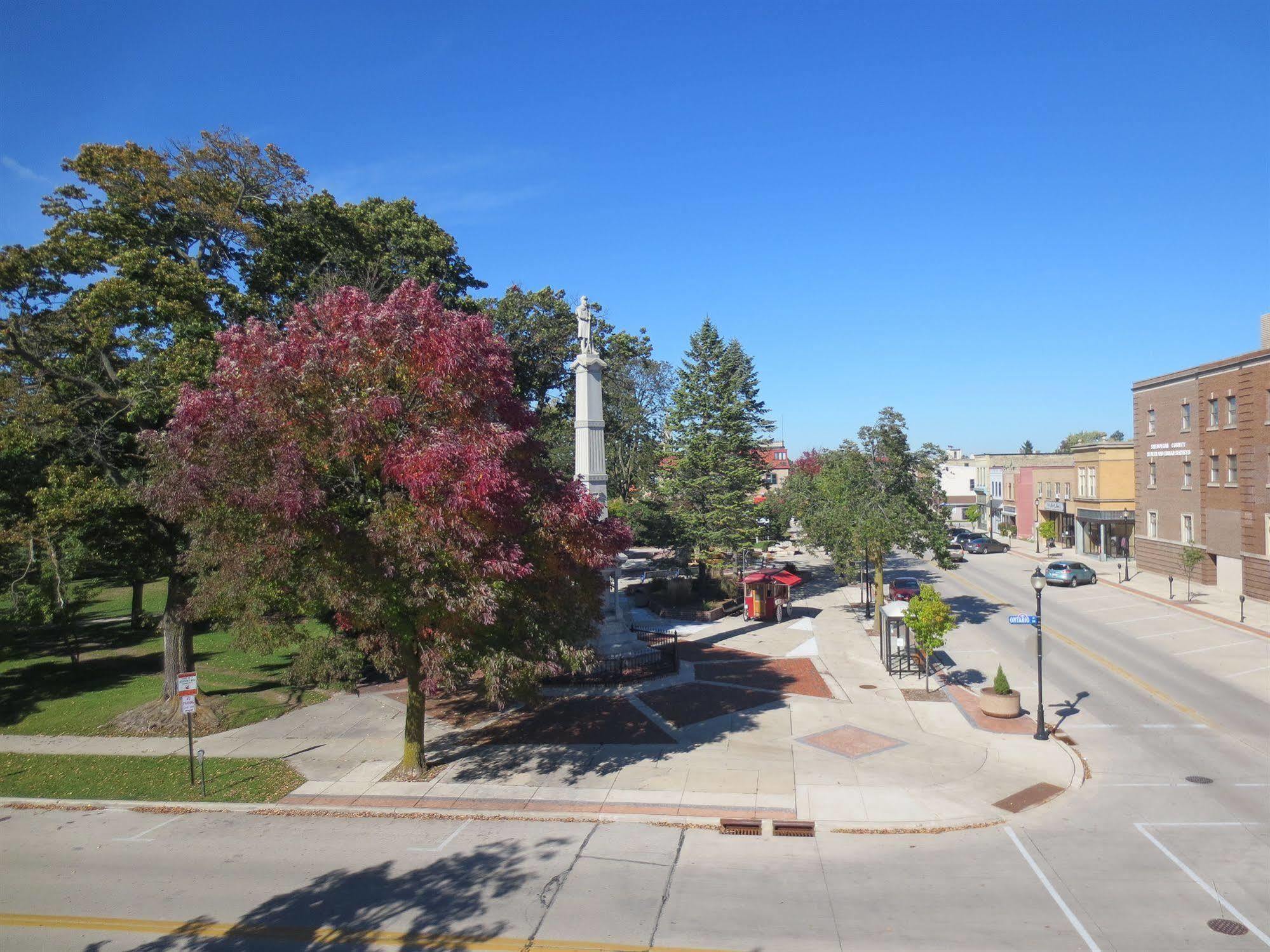 Inn Of Sheboygan Bagian luar foto